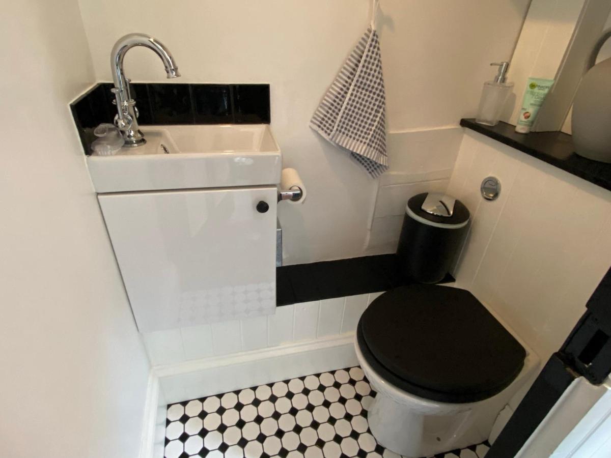 Purlins Holiday Apartment Salisbury Bagian luar foto